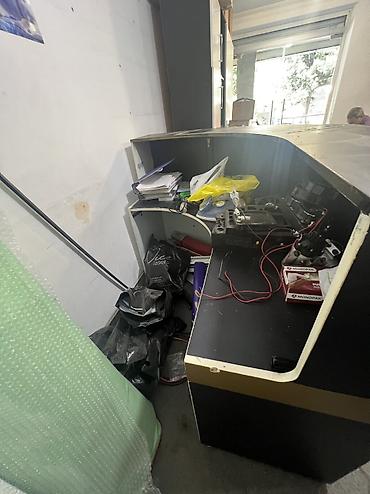ofis dolablari: Resepşin ucun mebel satılır. Cox ucuz qiymətə — 3