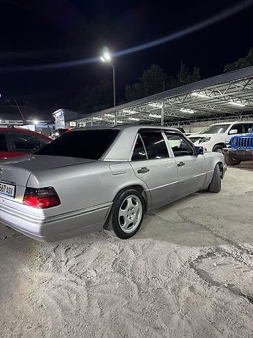 матор голы 3: Mercedes-Benz W124: 1994 г., 3.2 л, Механика, Бензин, Седан — 5