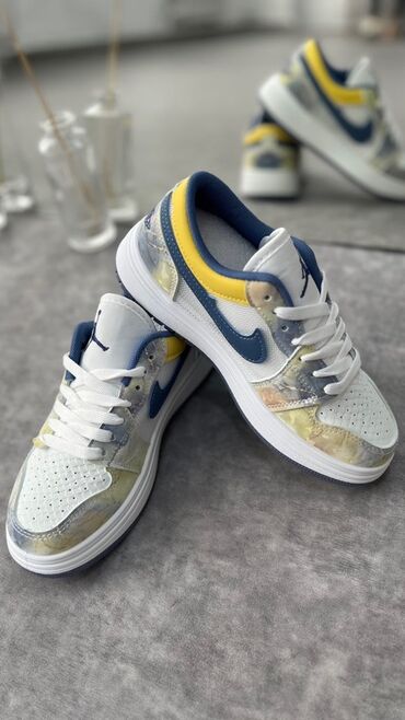 Босоножки, сандалии, шлепанцы: По 600 сом летняя распродажа — 6