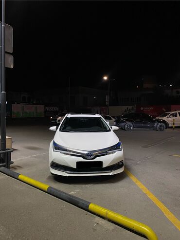 авто в рассрочку без первоначального взноса: Toyota Corolla: 2019 г., 1.8 л, Вариатор, Гибрид, Седан