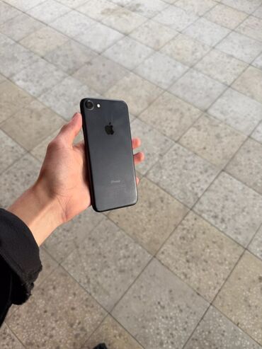 Apple iPhone: IPhone 7, 32 GB, Qara, Barmaq izi — 9