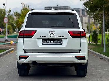 Toyota: Toyota Land Cruiser: 2023 г., 3.5 л, Автомат, Бензин, Внедорожник — 5