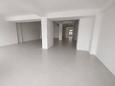 мадиева 8: Сдаю Офис целиком: 178 м², В жилом комплексе, С ремонтом — 5