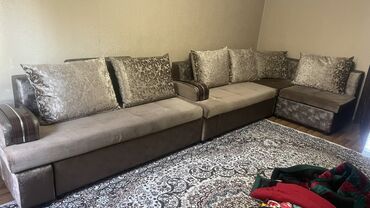 б у офисный мебель: Бурчтук диван, Колдонулган