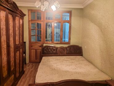 Uzunmüddətli kirayə mənzillər: 6ci mk 2otaqlı içi əşyalı ev kira verilir 380 AZN 5in 5ci mərtəbəsi — 7