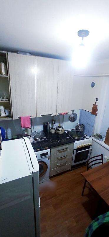 6 мкр квартиры: 2 комнаты, 43 м², 6 мкр 104 серия, 1 этаж — 6