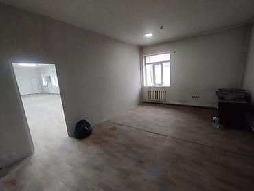 Коммерческая недвижимость: Сдаётся просторное нежилое помещение. 220 м2. Район Жибек — 5