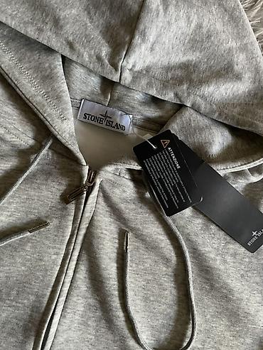 стон айлонд: Худи Stone Island на молнии с капюшоном. Модель выполнена в — 2