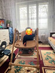детские комплексы: Продаю стульчик для кормления 3500сом велосипед детский 3000сом 2шт