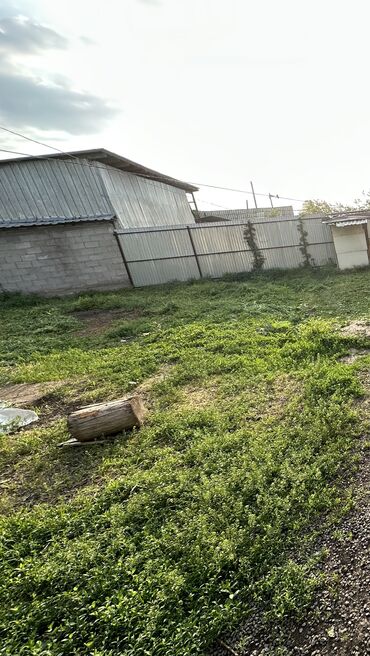 квартиру в частном доме: Времянка, 40 м², 3 комнаты, Собственник, Старый ремонт