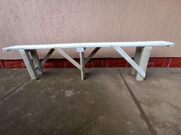 Stolovi: Sto i klupe za slave,veselja i slično,sto drveni-rasklopiv, debljina — 11