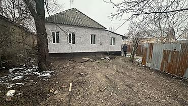 Продажа коттеджей и домов: Срочно продаю дом в селе Маевка. Дом находится по улице Полевая — 3