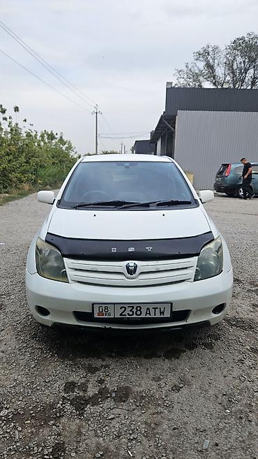 решетка тойота: Toyota Ist: 2003 г., 1.3 л, Автомат, Бензин, Хэтчбэк — 2