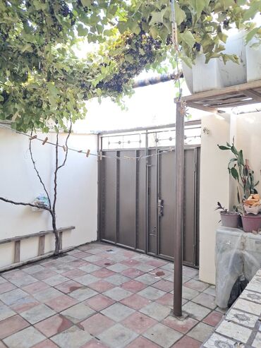 Həyət evləri və villaların satışı: 2 otaqlı, 45 kv. m, Yeni təmirli — 22