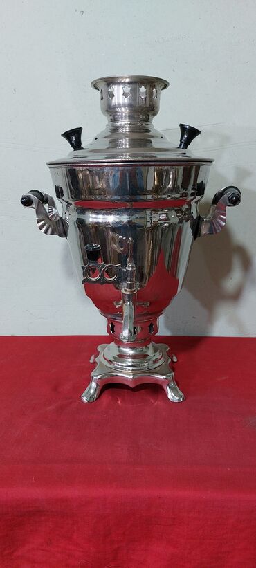 Digər çaydanlar: Klassik samovar dəsti - Material: cilalanmış metal korpus (gümüşü və — 2