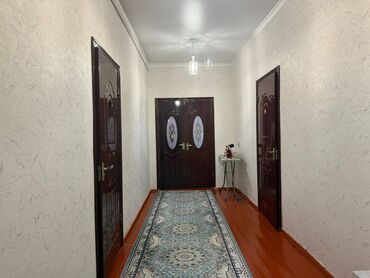 Продажа квартир: 4 комнаты, 115 м², 1 этаж — 2