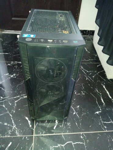 Desktop računari i radne stanice: I7 Svetleci Gejmer Top--Klasican SVETLECI Gejmer . U pitanju je — 6