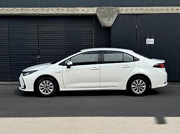 byd 06 ev: Toyota Corolla: 2021 г., 1.8 л, Вариатор, Гибрид, Седан — 3