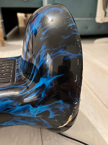 Гироскутеры: Продаю гироскутер в отличном состоянии цвет бомба 💣 надо просто — 9