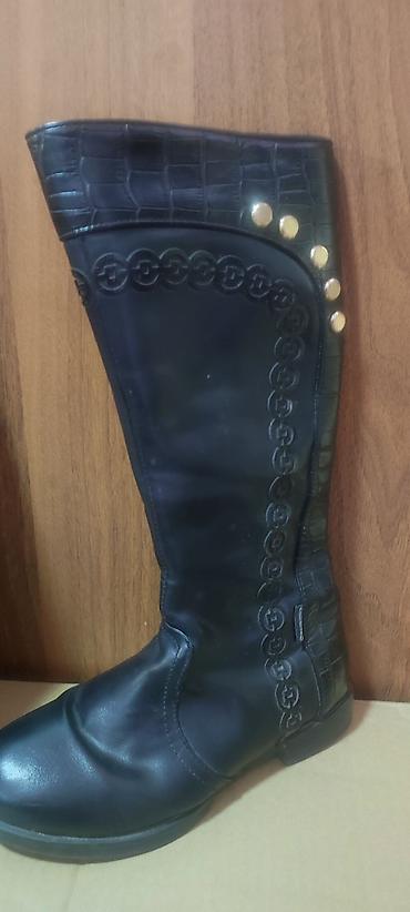 Мокасины и лоферы: Женская обувь — несколько пар на выбор:размеры36 лаковые туфли и Деми — 10