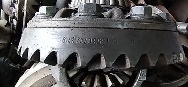 на сапок: Задний редуктор Mercedes-Benz 1993 г., Б/у, Оригинал, Германия — 2
