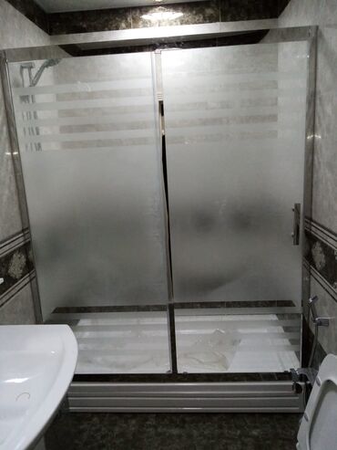 Duş kabinaları, arakəsmələr: Yeni Üstü açıq kabina, Künc üçün, Ödənişli çatdırılma — 20