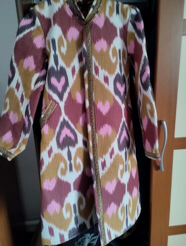 ди стор бишкек: Пальтолор, XL (EU 42)