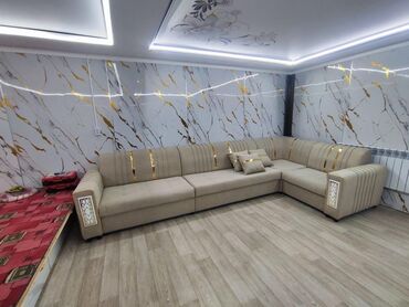 Угловые диваны: Угловой диван, C подушками, Трехместный — 12