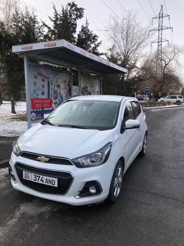 авто машина автомат: Chevrolet Spark: 2017 г., 0.9 л, Автомат, Бензин, Хэтчбэк