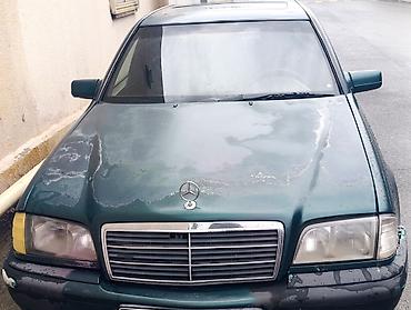 zaslonka mersedes: Mercedes-Benz 250: 2.5 l | 1998 il Sedan — 3