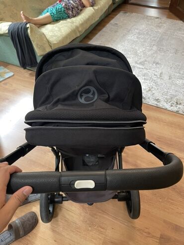 Коляски: Коляска, цвет - Черный, Б/у — 2