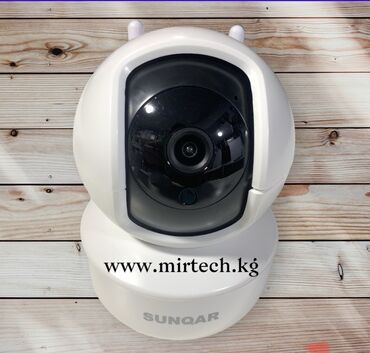 Камеры: Камера для дома внутренняя SunQar поддержка Wi-fi . Поддерживает до