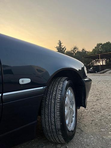 oka masini: Mercedes-Benz C-Class: 2.4 l | 2000 il Sedan — 6