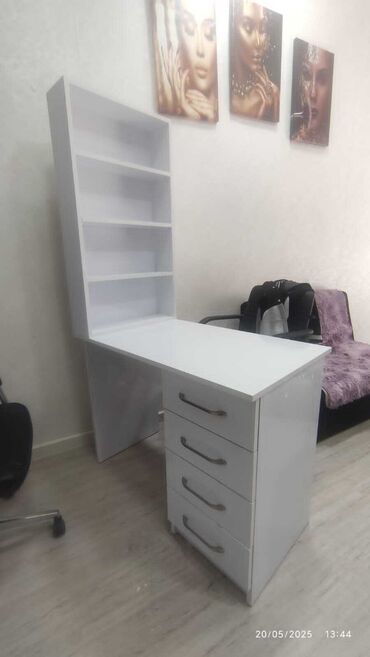 Masalar: Kompüter masası, Açılmayan, DSP, Dördbucaq masa