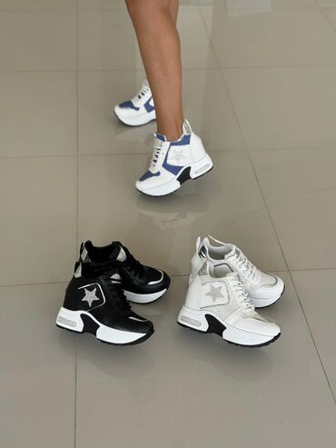 Women's Sneakers and athletic shoes: Cena 4800din
Br36-40
Skrivena peta 9cm — 7