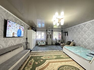 участка ош: Дом, 127 м², 5 комнат, Риэлтор, Косметический ремонт