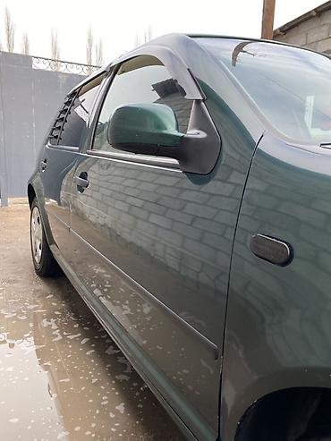 Volkswagen: Volkswagen Golf: 1999 г., 2 л, Механика, Бензин, Хэтчбэк — 6