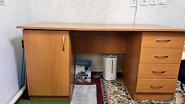 Компьютерные столы: Компьютерный стол, С полками — 8