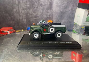 Avtomobil modelləri: Коллекционная модель ГАЗ-69 Парадный зеленый 1965 НАШ Автопром — 10