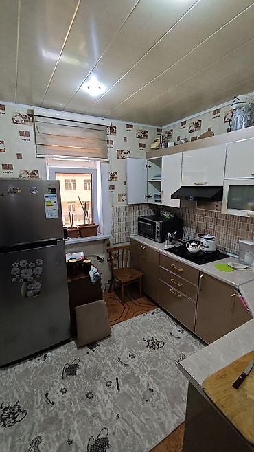 lokbatanda satılan evlər 2021: Lokbatan qesbesi 233 sayli mektebin qabaginda 5 mertebeli evin 3 cu — 3