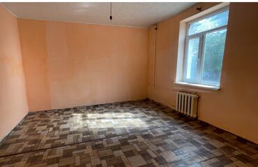 1 комнатная квартира токмок: 1 комната, 30 м², Индивидуалка, 1 этаж, Старый ремонт