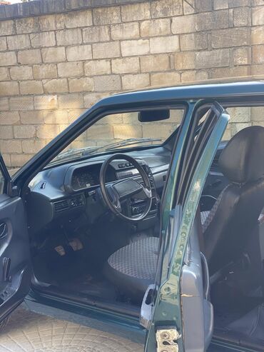 VAZ (LADA): VAZ (LADA) Samara: 1.5 l | 2003 il 427000 km Sedan — 3