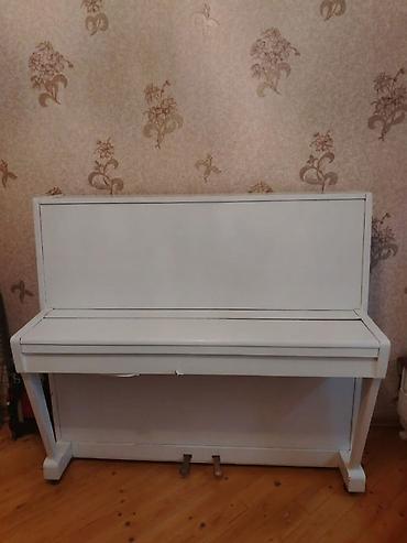 Pianino əla vəziyyətdədir,üzü vinillənib.Dilləri hər biri