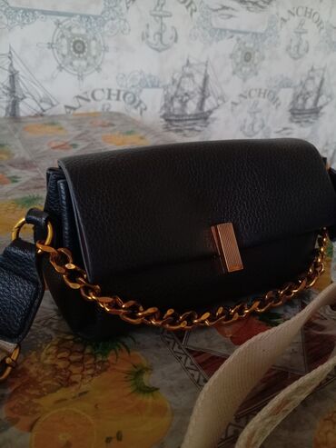 Eynəklər: Çiyin çantası, Burberry, Yeni