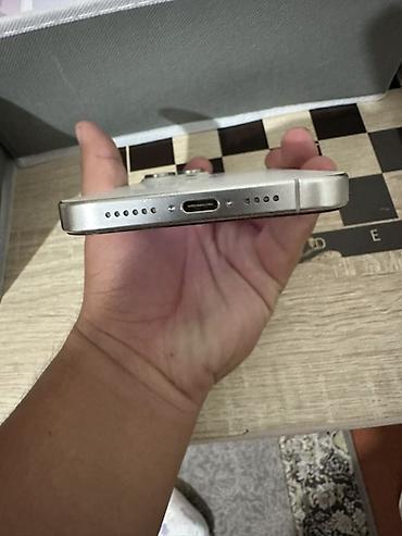 хр корпус: IPhone 15 Pro Max, Б/у, 256 ГБ, Серебристый — 5