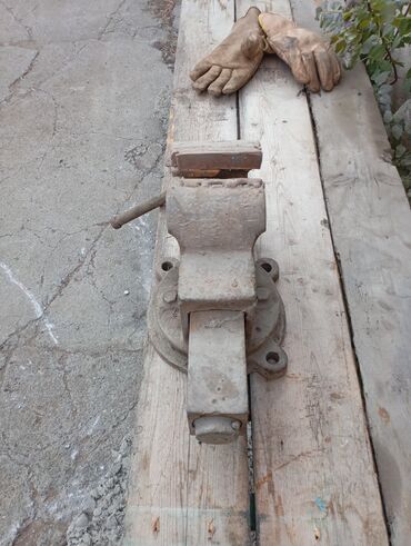 Тиски: Продаю тисы советского производства. Прошу 6500 сом — 9