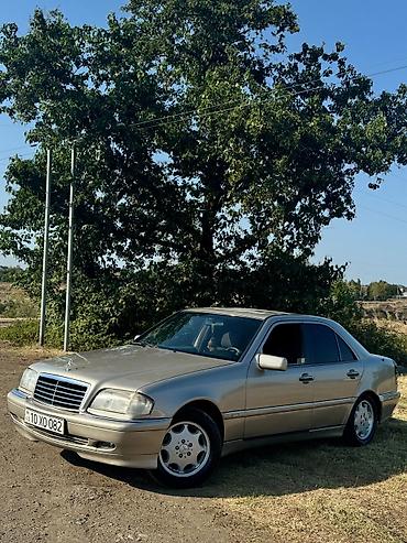 w203 mercedes: Mercedes-Benz C-Class: 1.8 l | 1994 il Sedan — 7