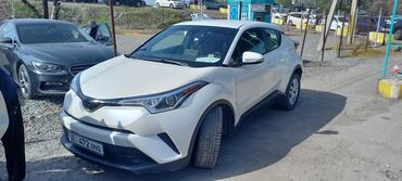 Транспорт: Toyota C-HR: 2019 г., 2 л, Автомат, Бензин, Универсал