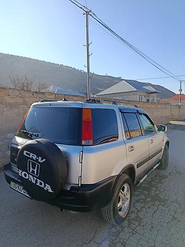 2107 qara: Honda CR-V (I nəsil, 5 qapı) – şəhər və kənar yollar üçün praktik — 4