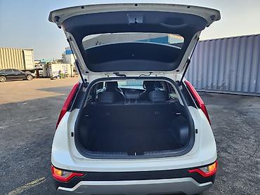 Kia: Kia Niro: 2021 г., Гибрид, Кроссовер — 11